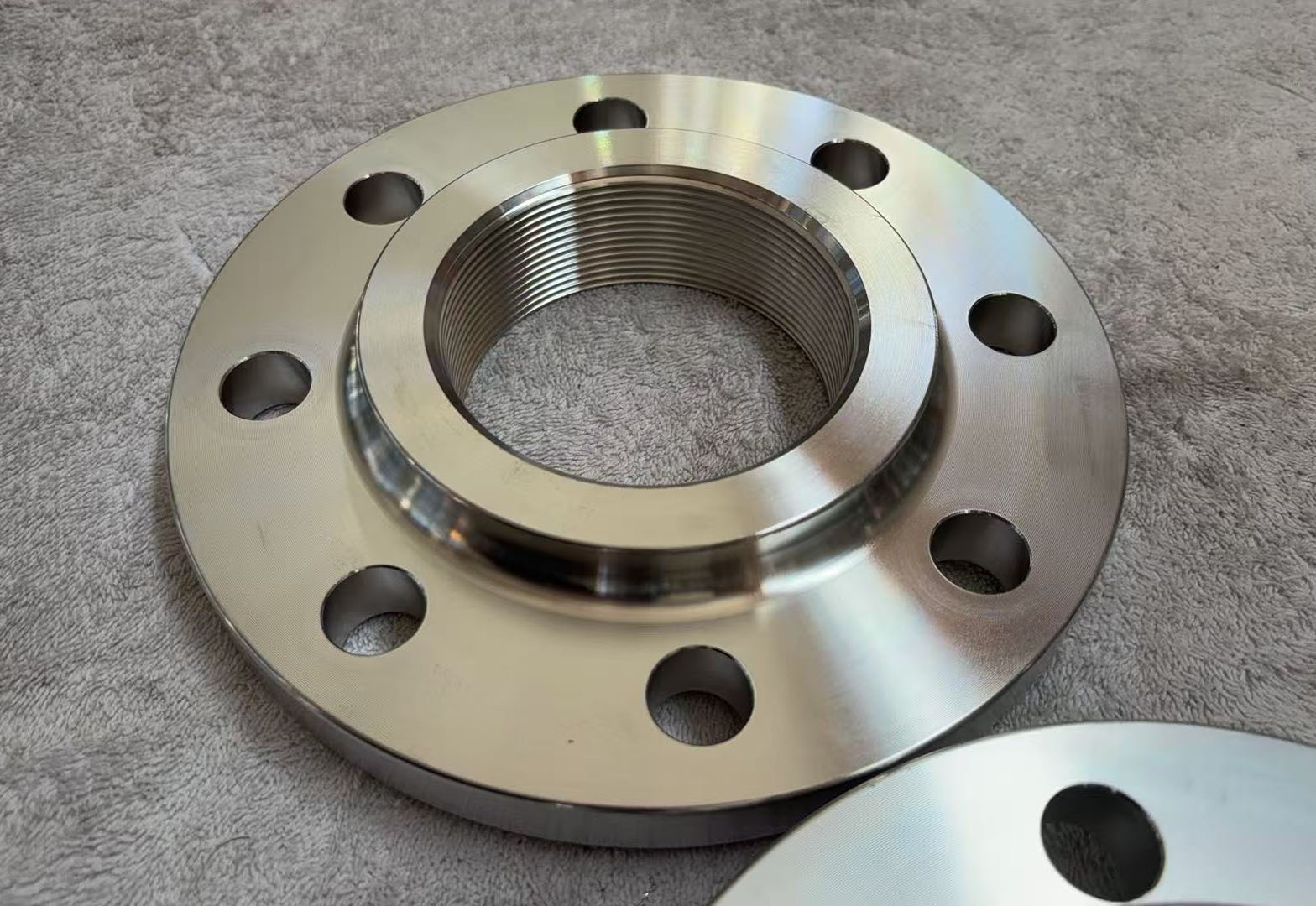 Threaded Flanges Parallel Thread THREADED FLANGE