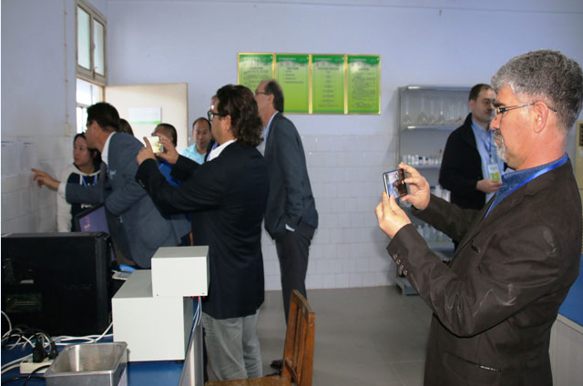 AIDI Siphonic Elongated Glossy Black Ceramic One Piece Toilet Comode Bathroom Water Closet