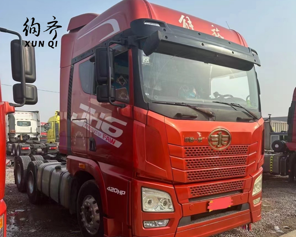 China Jiefang FAW JH6 6X4 TRACTOR TRUCK HIGH ROOF 420HP J5P J6P 4X2 6X4 TOW HEAD TRUCK
