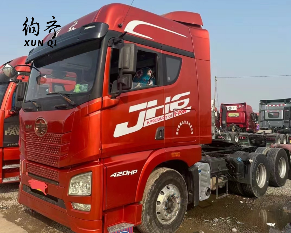 China Jiefang FAW JH6 6X4 TRACTOR TRUCK HIGH ROOF 420HP J5P J6P 4X2 6X4 TOW HEAD TRUCK