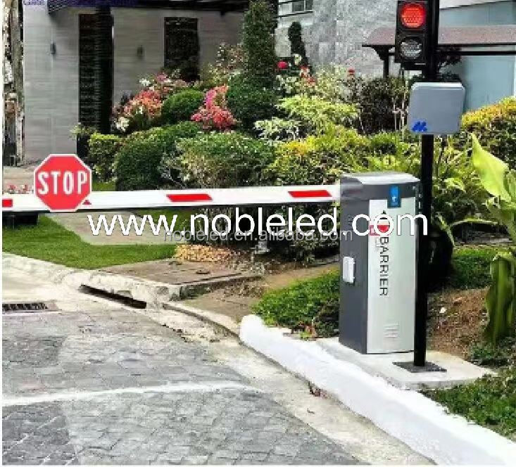 High Quality 150 Meters Wireless Control Distance Solar Remote Control IP65 Red Green 200MM Traffic Light NobTra 200MM Solar Power 200MM Traffic Light 150 Meters Wireless Control Distance  IP65,200mm traffic light,solar,IP65,wireless