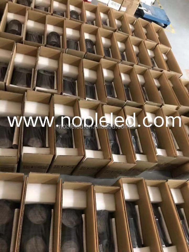 High Quality 150 Meters Wireless Control Distance Solar Remote Control IP65 Red Green 200MM Traffic Light NobTra 200MM Solar Power 200MM Traffic Light 150 Meters Wireless Control Distance  IP65,200mm traffic light,solar,IP65,wireless