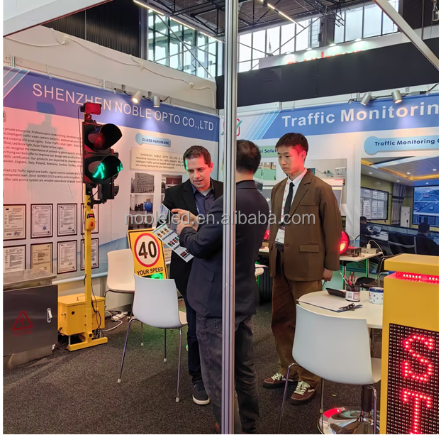 Road Junction 300mm High Flux Traffic Light with Countdown Timer 5 Year Warranty IP65 Waterproof Rating 300mm High Flux Traffic Light with Countdown Timer IP65 Waterproof 5 Year Warranty 300mm high flux traffic light,countdown timer,IP65 waterproof,5 year warranty