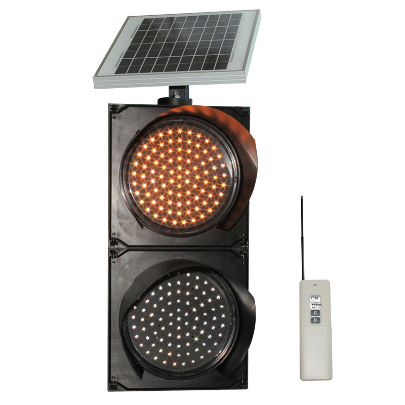 Solar Remote Control 8 Inch Red Green 200MM Traffic Light for Automated Gates, Private Roads and Main Entrances NobTra Solar Powered Wireless 200MM Traffic Light IP65 2 Year Warranty IP65,2 year warranty,wireless,200mm traffic light,solar