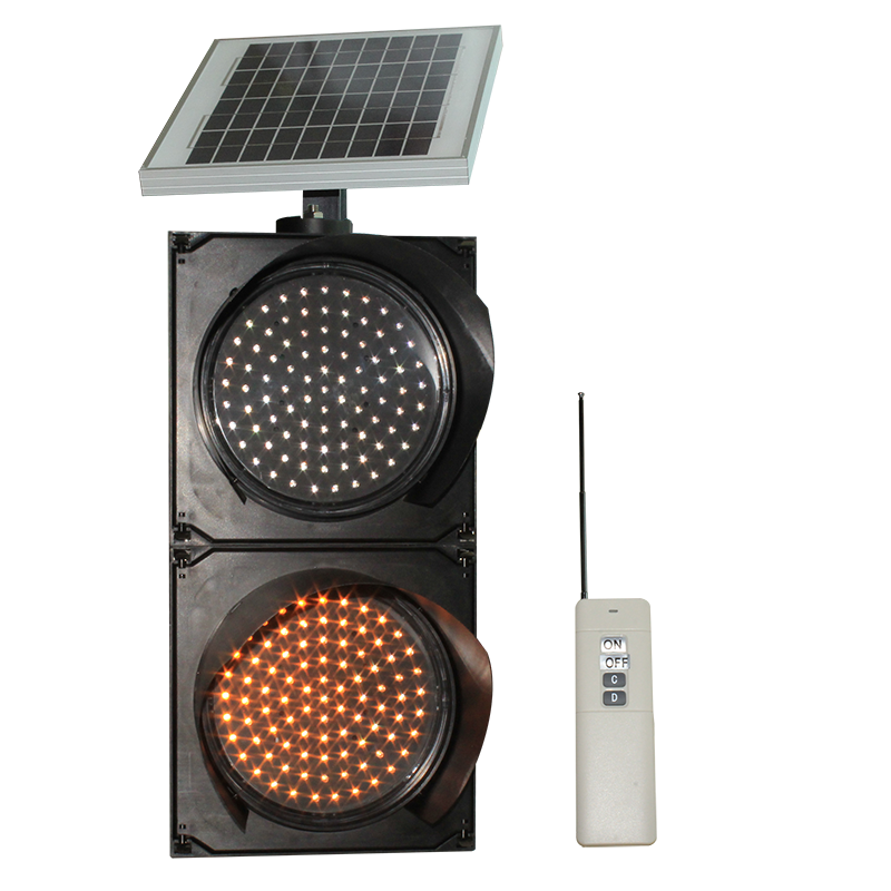 Solar Remote Control 8 Inch Red Green 200MM Traffic Light for Automated Gates, Private Roads and Main Entrances NobTra Solar Powered Wireless 200MM Traffic Light IP65 2 Year Warranty IP65,2 year warranty,wireless,200mm traffic light,solar