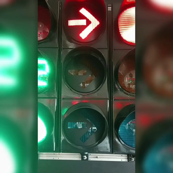 300mm high flux traffic light ,traffic light arrow ,IP65 waterproof ,5 year warranty 