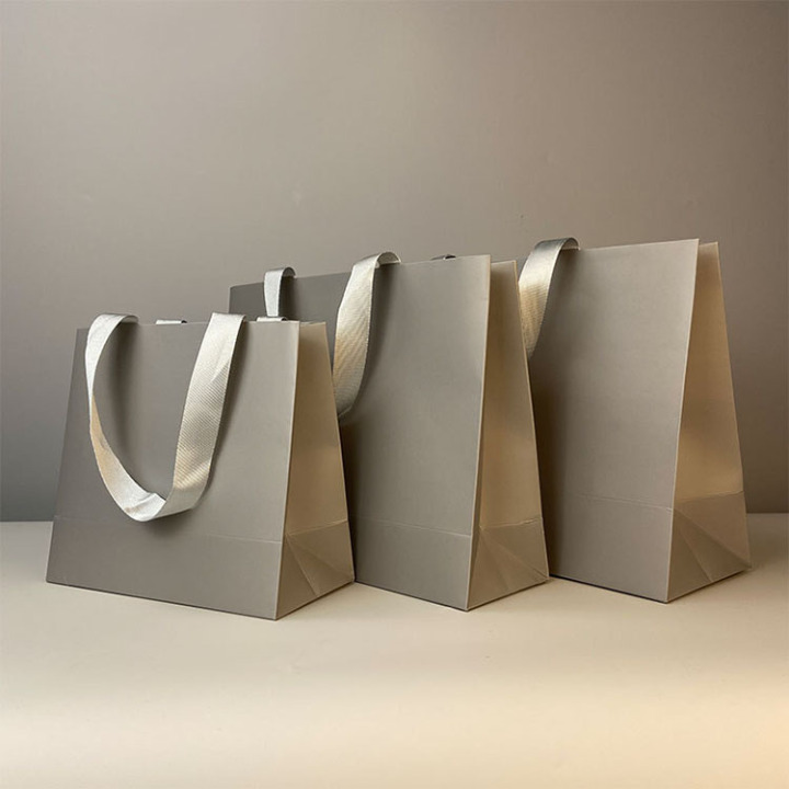 Custom Grey Gift Packaging - Wholesale Kraft Bags & Boxes with Logo 