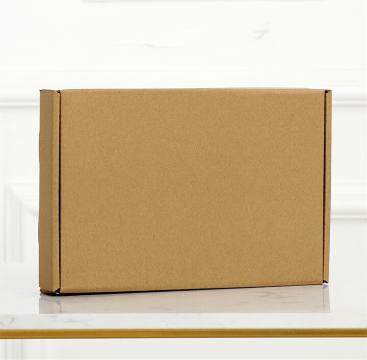 Custom Printed Glossy Matte White Mailer Boxes - Luxury White Packaging Boxes 