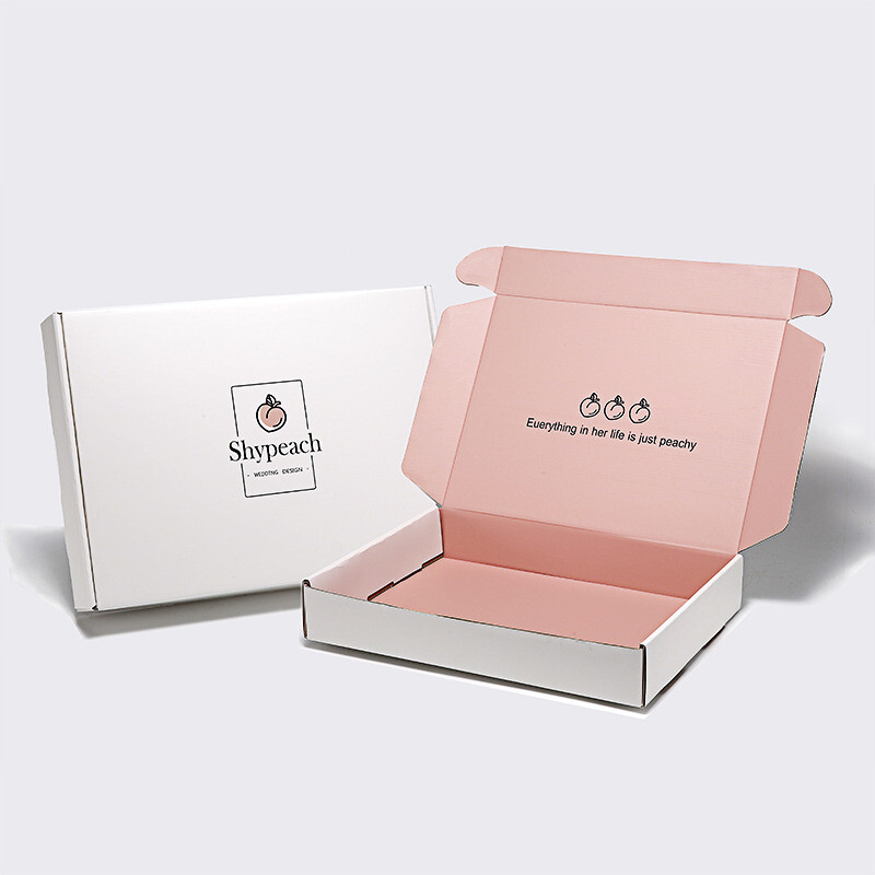 White Apparel Shipping Boxes | FASHION-TREND Branded Mailers for Ecommerce 