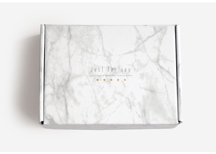 White Apparel Shipping Boxes | FASHION-TREND Branded Mailers for Ecommerce 