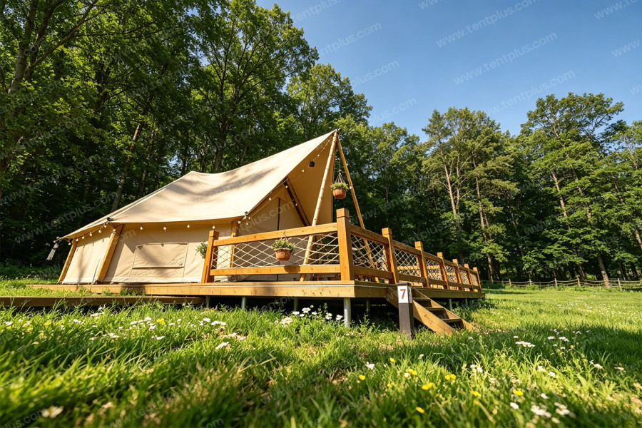Sleeping on the Edge of a Cliff: The Qinghai Cloud-Edge Glamping Story