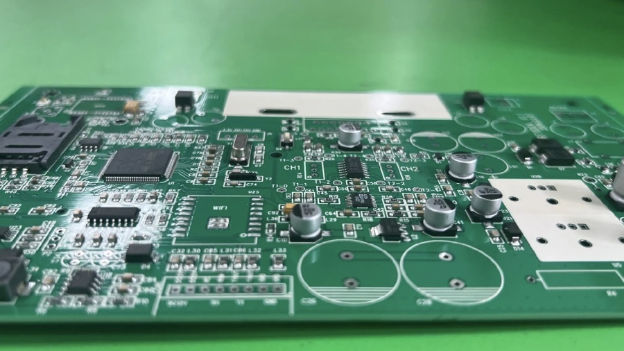 What Is a Diode in Electronic Circuits? Functions, Selection Parameters, Types & Sourcing