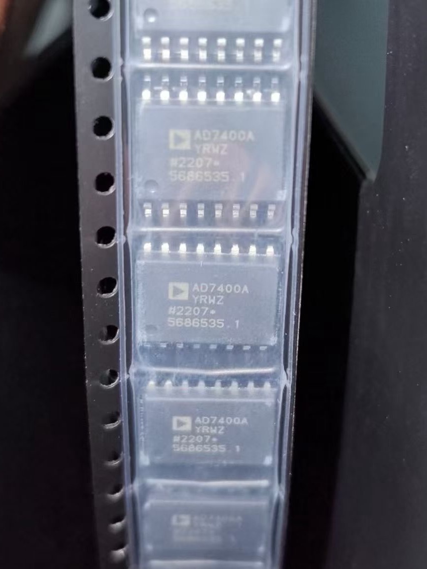 AD7400AYRWZ Analog Devices Isolated Sigma-Delta Modulator IC Chip 16-bit 10MHz SOIC-16-300mil AD7400AYRWZ ADI Isolated Sigma-Delta Modulator 16-bit 10MHz