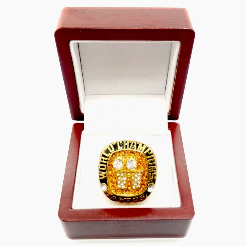 2001 Los Angeles Lakers High Quality CHAMPIONSHIP RING