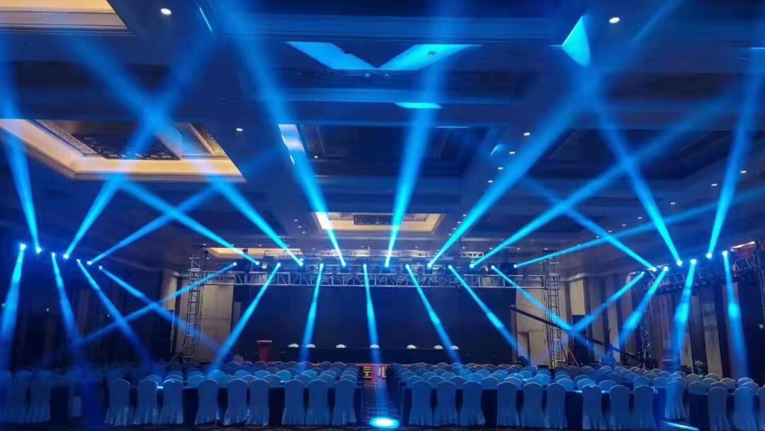 giant led screen rental | event stage truss lighting | stage lighting truss systems