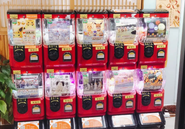 Can everything be twisted by gashapon machine in Janpan?