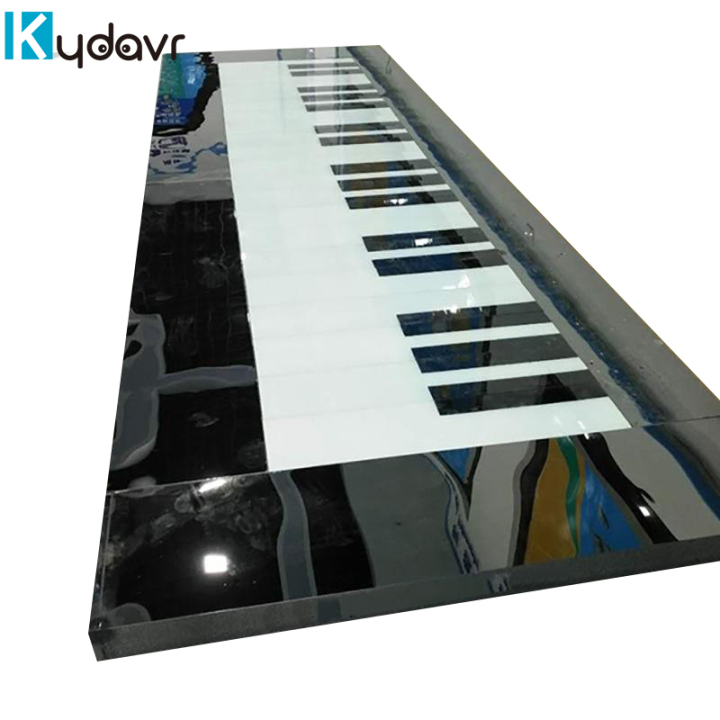 Interactive floor shop piano