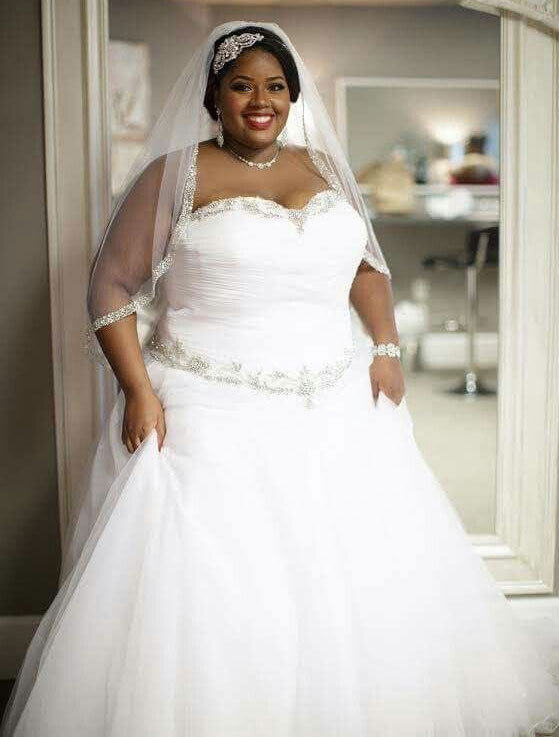 strapless-plus-size-wedding-dresses-bridal-gowns-with-rhinestones