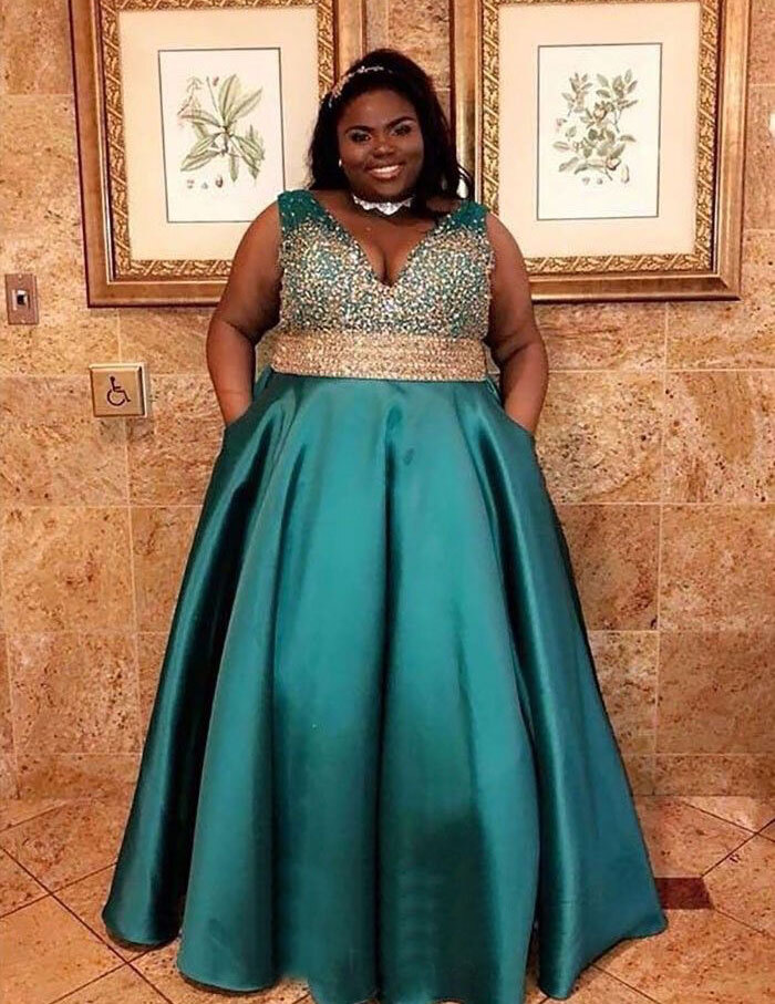 V Neck Plus Size Long Prom Dresses with Pockets