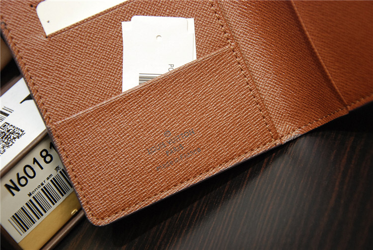 Louis vuitton passport holder Louis Vuitton Wallet men lv wallet Women Passport cover lv wallet ...
