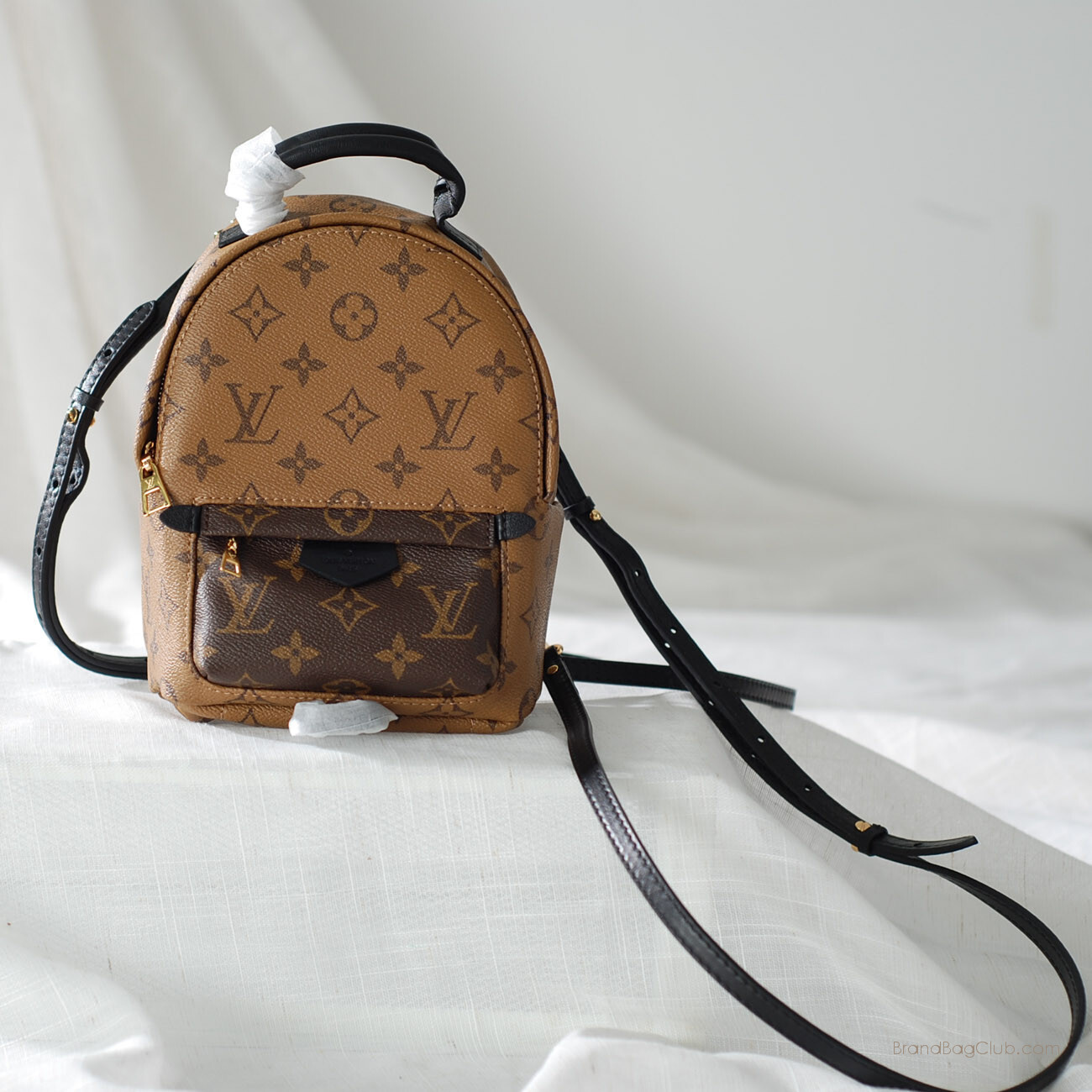 Louis Vuitton Women's Small Backpack | CINEMAS 93