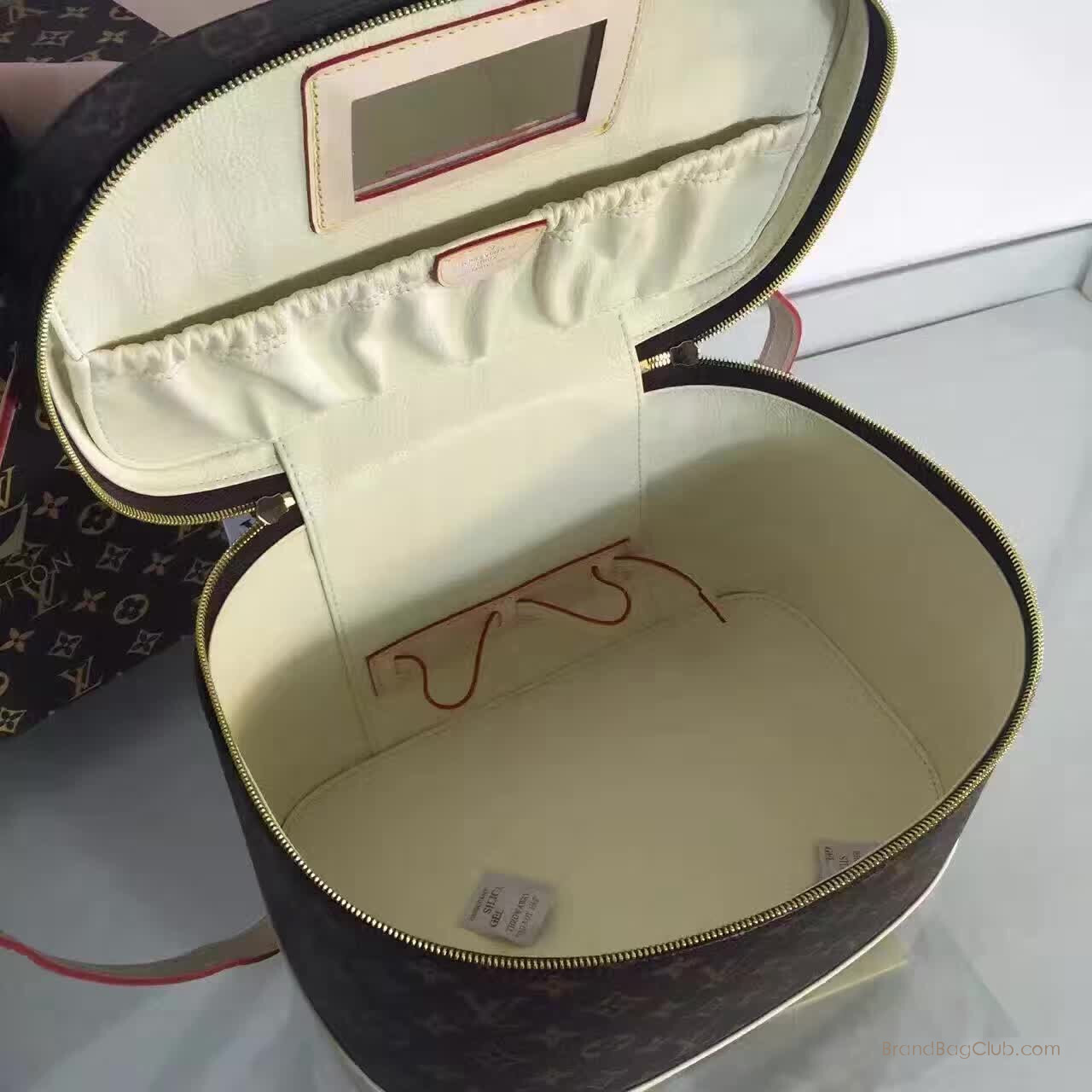 Louis Vuitton Makeup Bag Monogram Cosmetic Handbag Vanity lv bags outlet Replica Bags M47280 sale