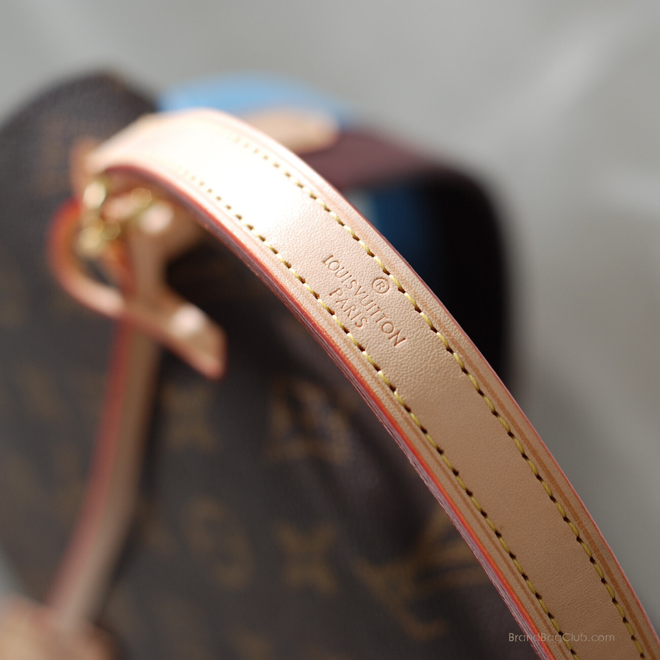 Lv Crossbody Bag Replica