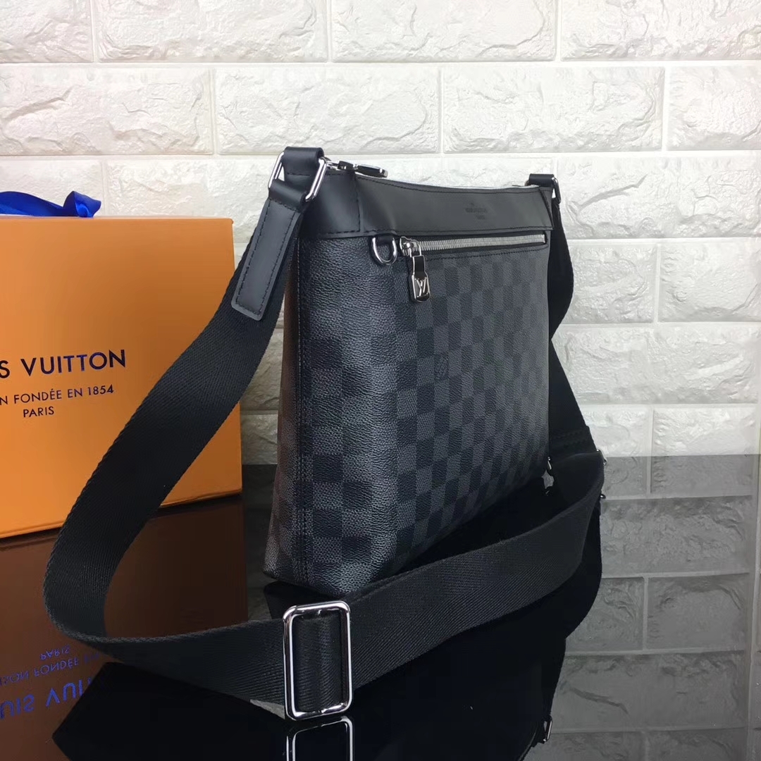 Mens Louis Vuitton Man Bag | Wydział Cybernetyki