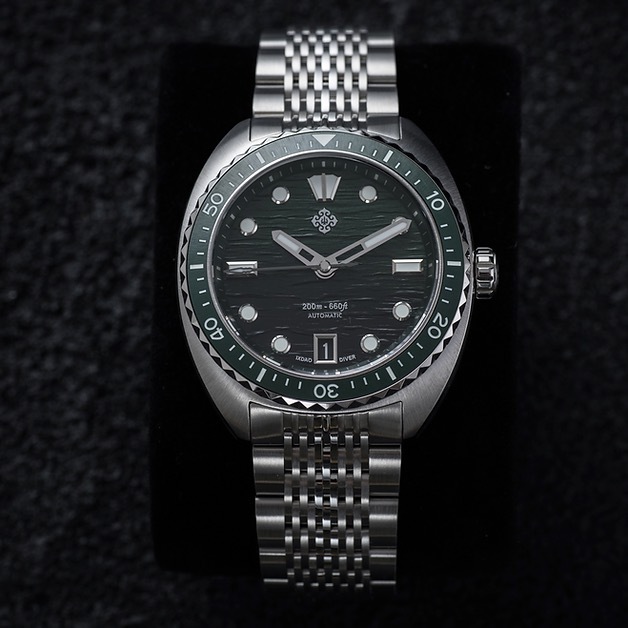 IXDAO stainless steel turtle diver wave dial NH35 movement watch