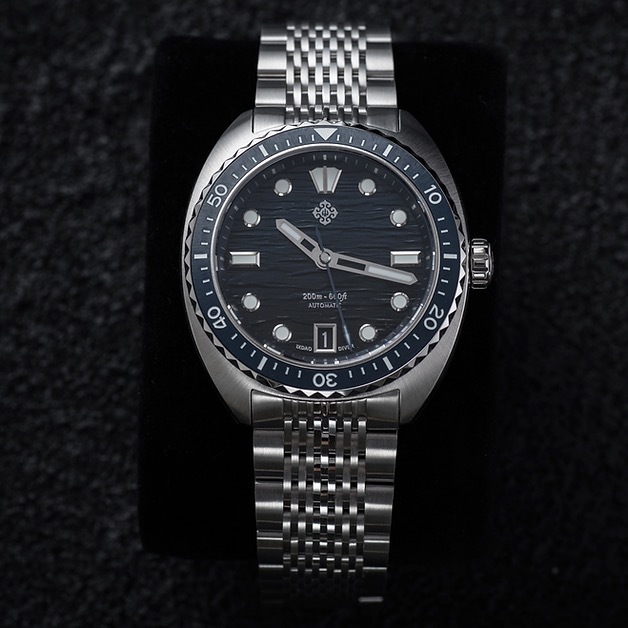 IXDAO stainless steel turtle diver wave dial NH35 movement watch