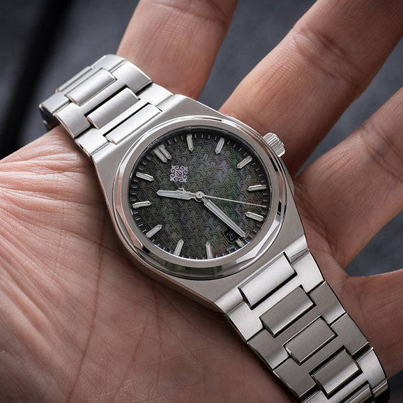 Ixdao 2026 new arrival 37mm Warrior integrated bracelet MOP dial