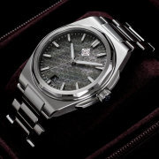 EU Ixdao 2026 new arrival 37mm Warrior integrated bracelet Miyota 9015 MOP dial watch JD-X13S Ixdao 2026 new arrival 37mm Warrior integrated bracelet Miyota 9015 MOP dial watch JD-X13S