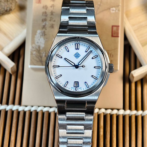 Ixdao 37.5mm Enamel Warrior integrated bracelet Miyota 9015 MOP