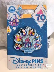 X06081303 DISNEY PINS
