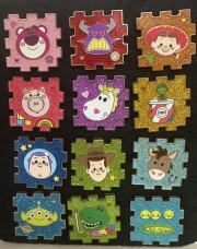X26100902 DISNEY12 PINS