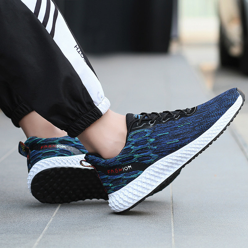 running in flat shoes