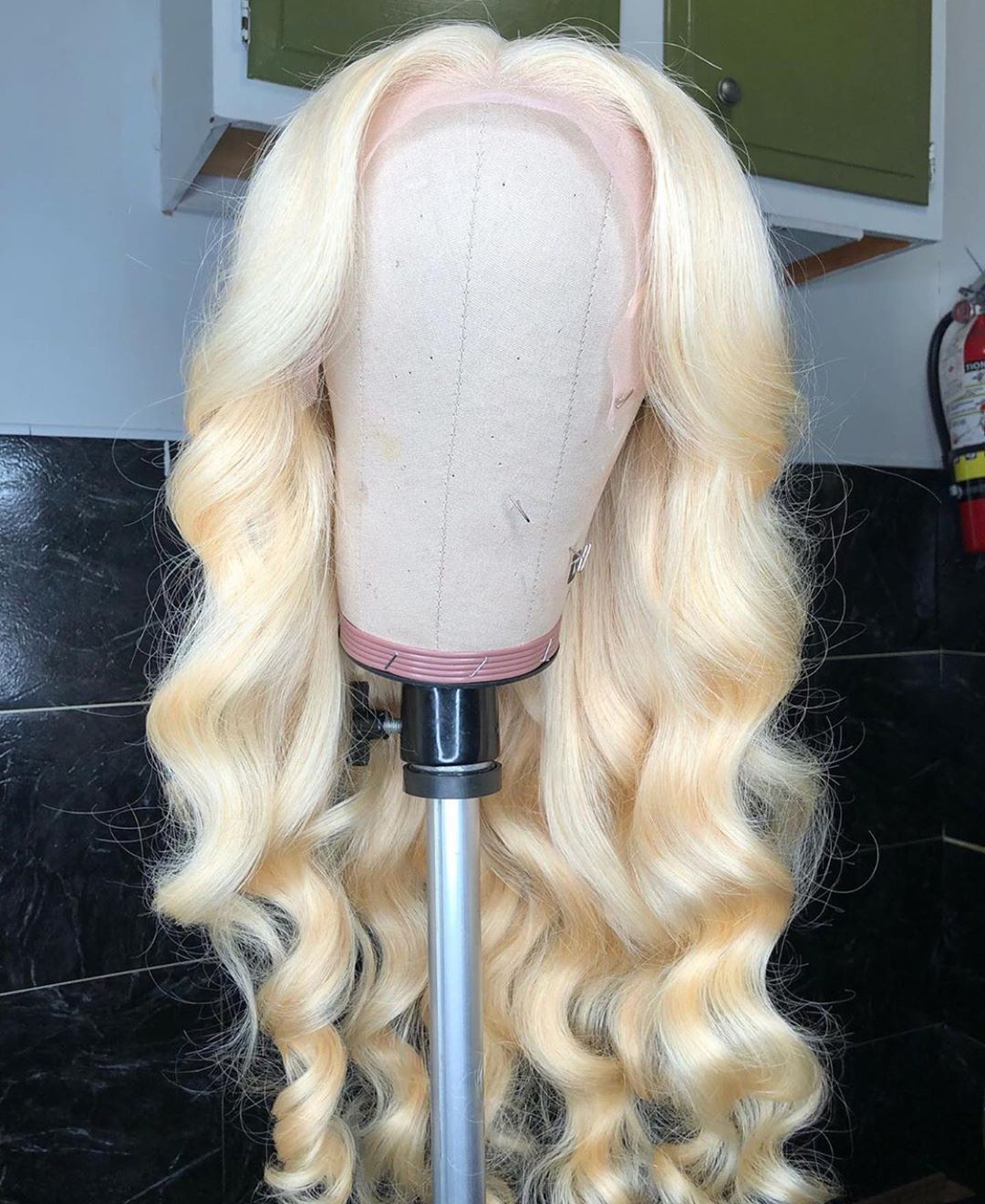 613 Honey Blonde13x4 Lace Front Wig Body Wave Human Hair Wig Remy Pre Plucked Brazilian Hair Frontal Wig For Women Honey Blonde13x4 Lace Front Wig Body Wave Human Hair Wig Remy Pre Plucked Brazilian Hair Frontal Wig For Women