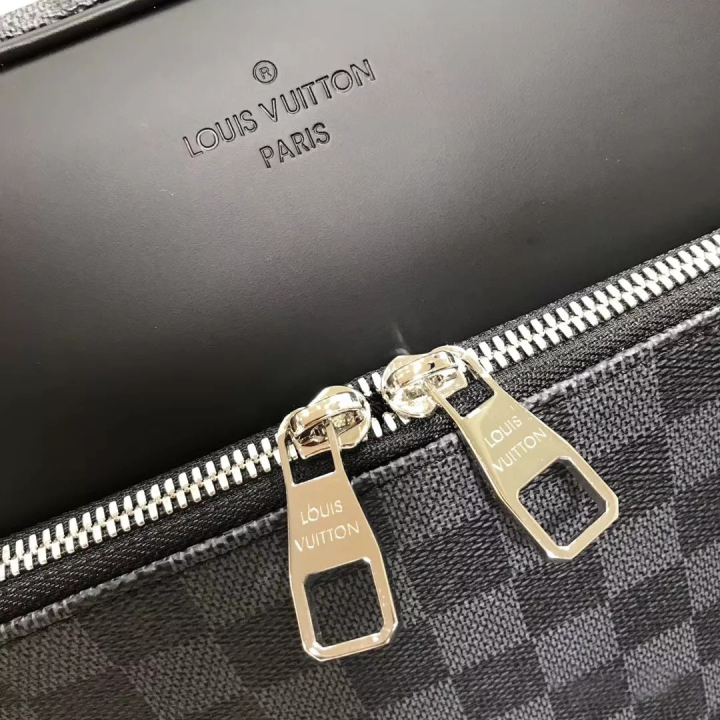 Replica Handbags Louis Vuttion 