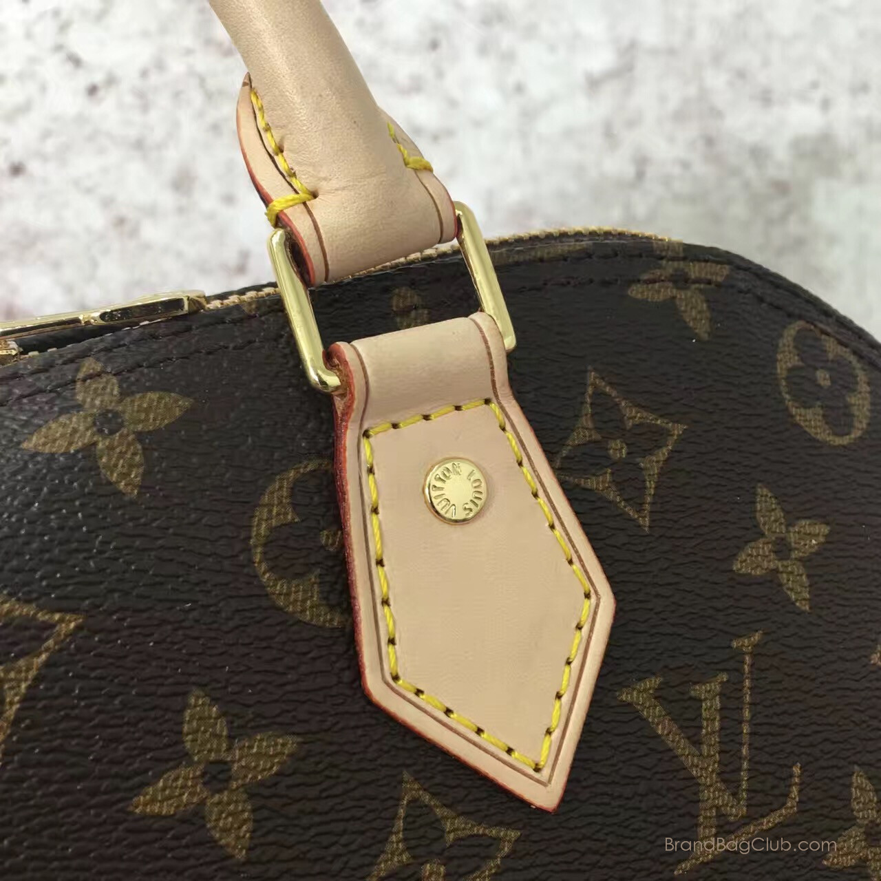 louis vuitton monogram canvas saumur 35