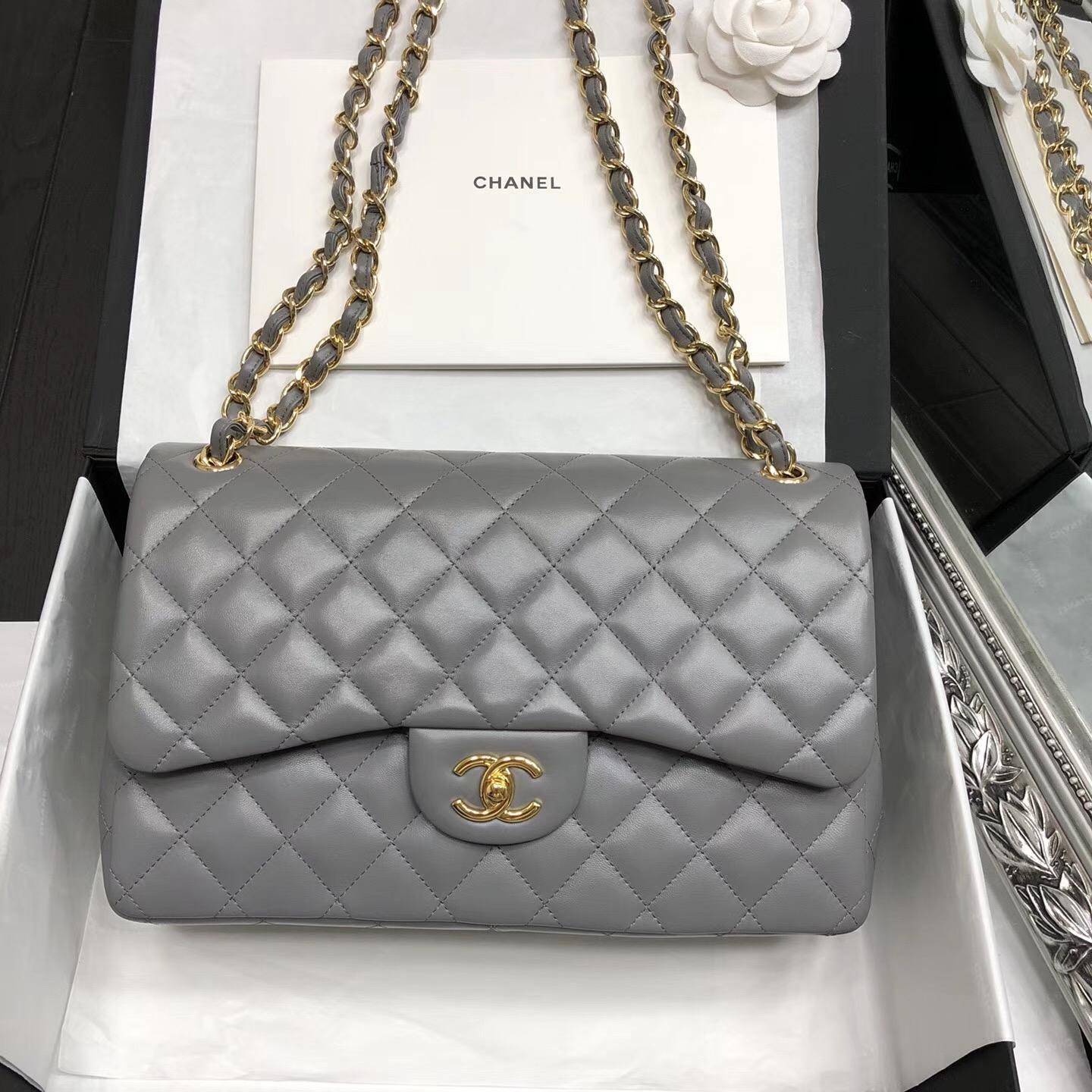 Chanel Jumbo XL Flap Bag Review - Lollipuff