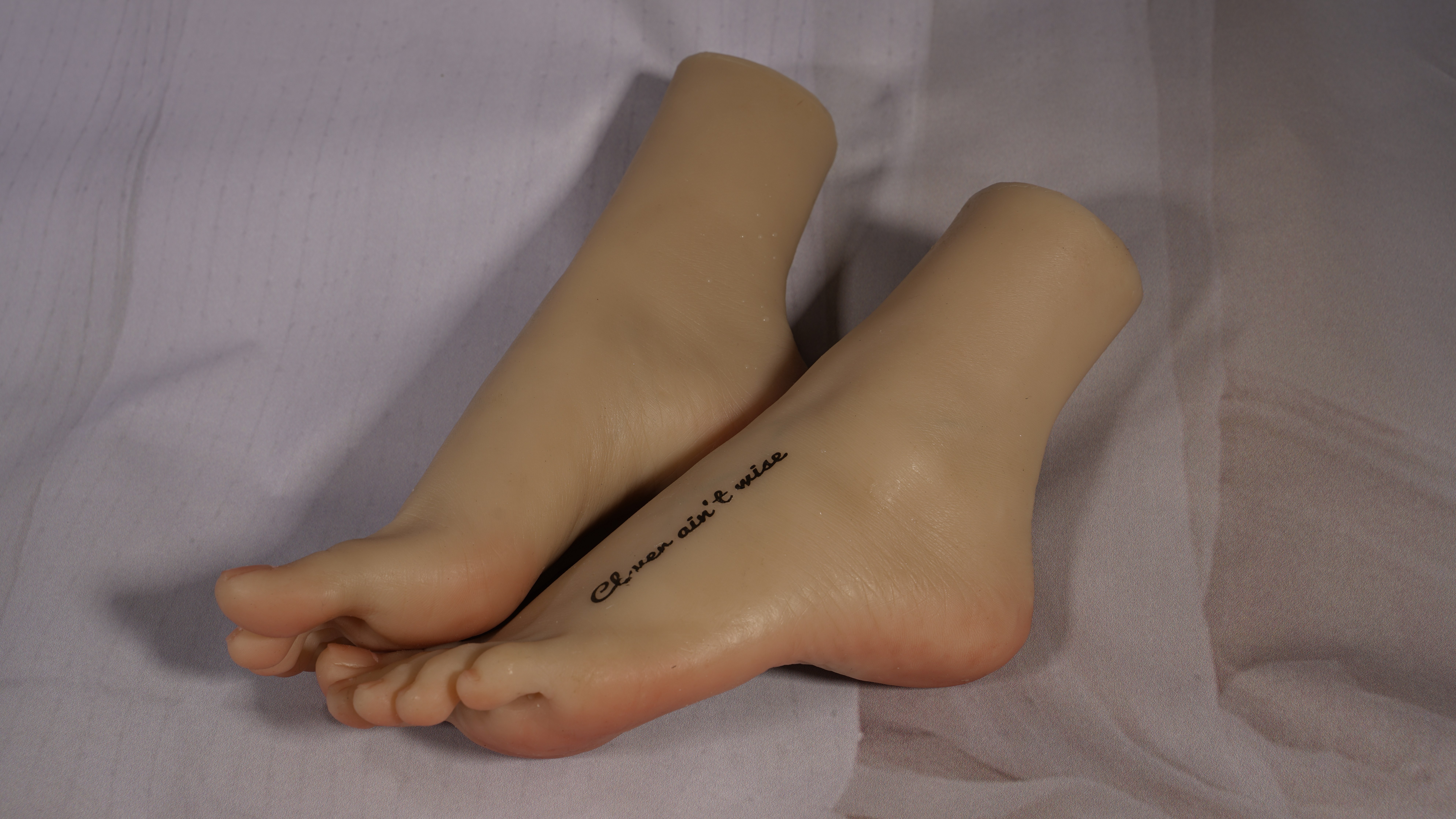 NEW Simulation Silicone Realistic Lifelike Feet Female Sock Displays Mannequin 
