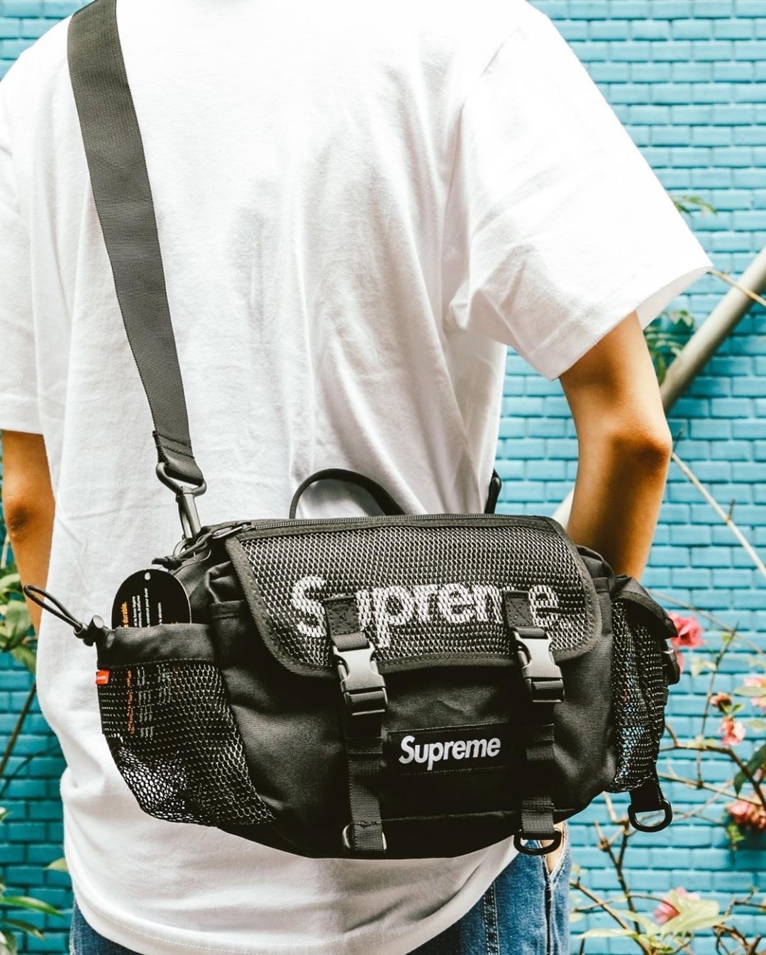 バッグほぼ新品 supreme waist bag - ウエストポーチ