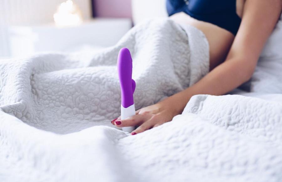 Battery-Operated Sex Toys vs Rechargeable Sex Toys: Which Is Better?