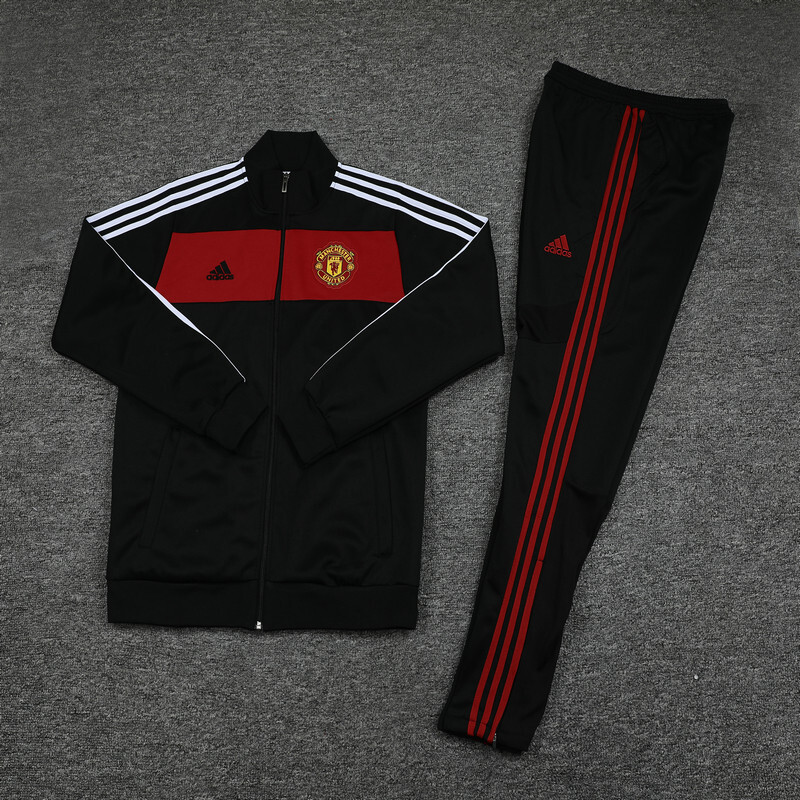 man utd tracksuit