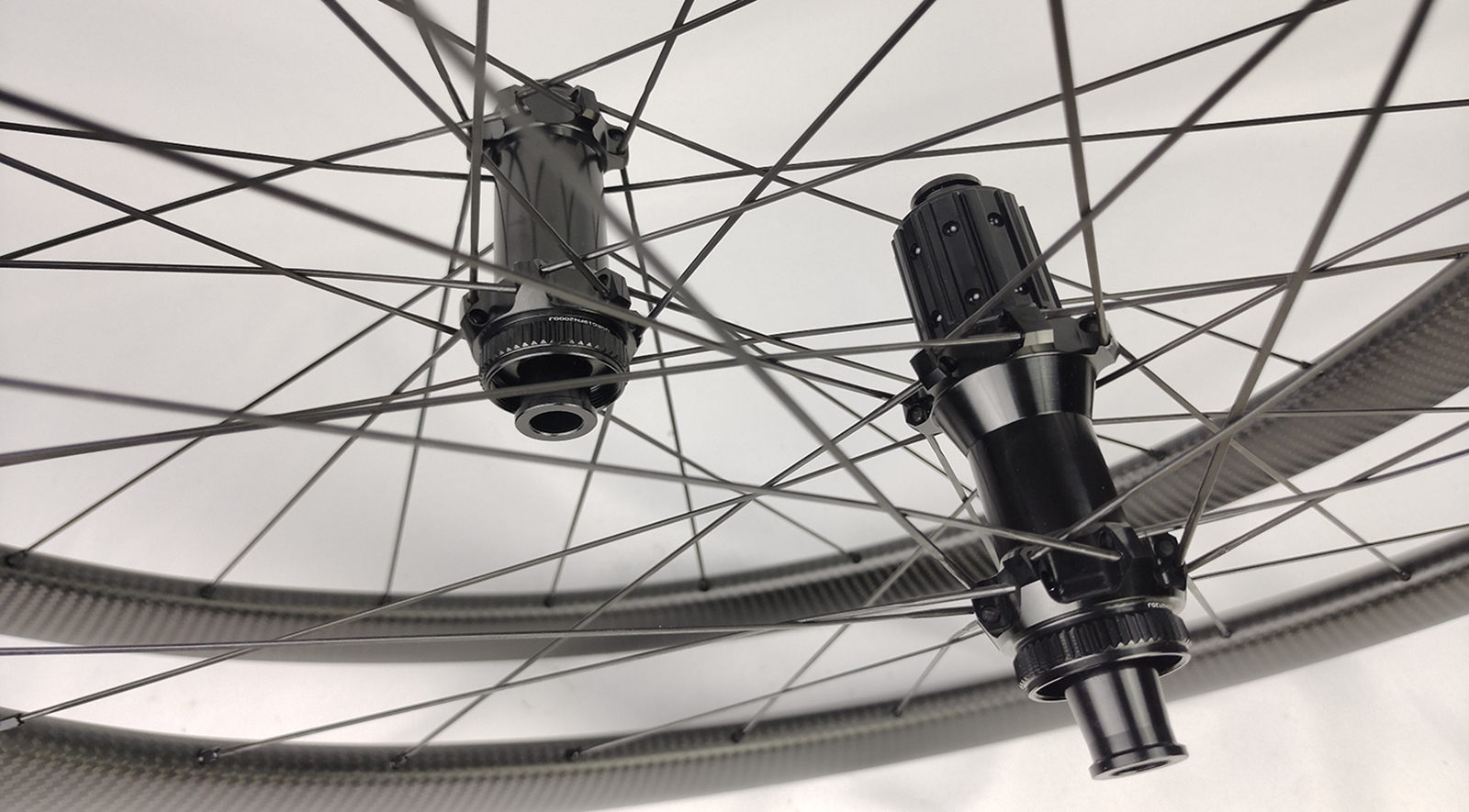 1320gr 40mm Carbon Gravel Bike Wheelset Hookless Paintless Rims Disc Brake Ratchet Wheels 40mm Gravel Bike Wheelset Paintless Rims Ratchet 36T Disc Brake Wheels