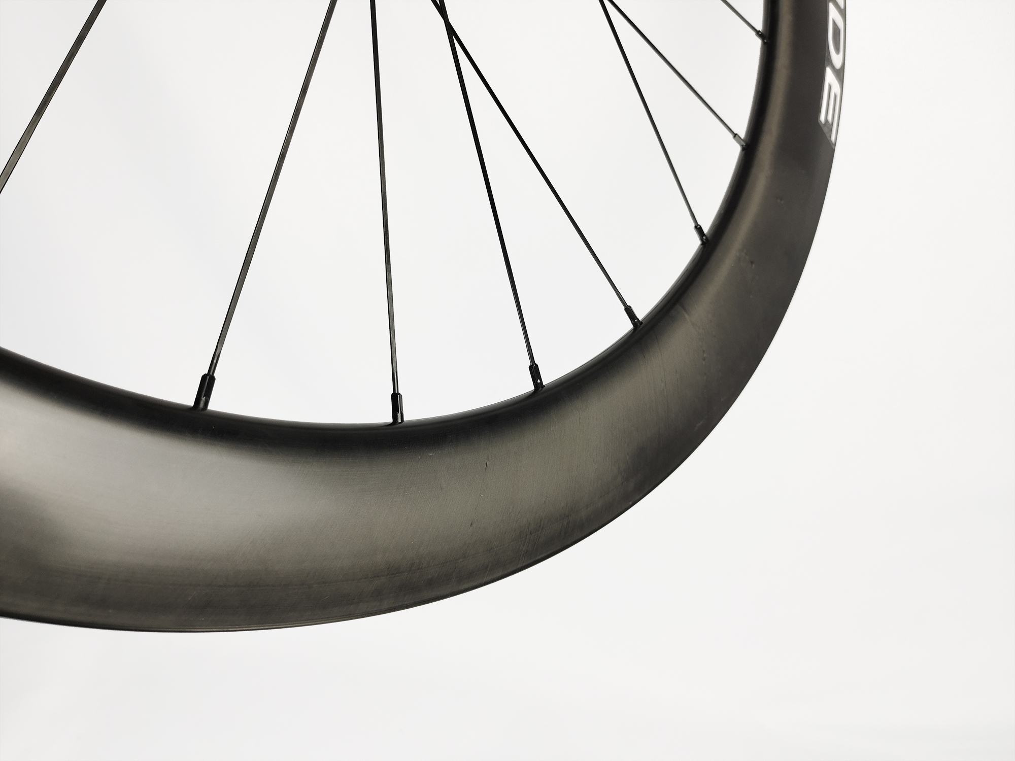 60mm Carbon Gravel Bike Wheelset Clincher Rims Disc Brake Ratchet Wheels 60mm Carbon Fiber Clincher Wheelset 28mm Wide Disc Brake Ratchet Hub