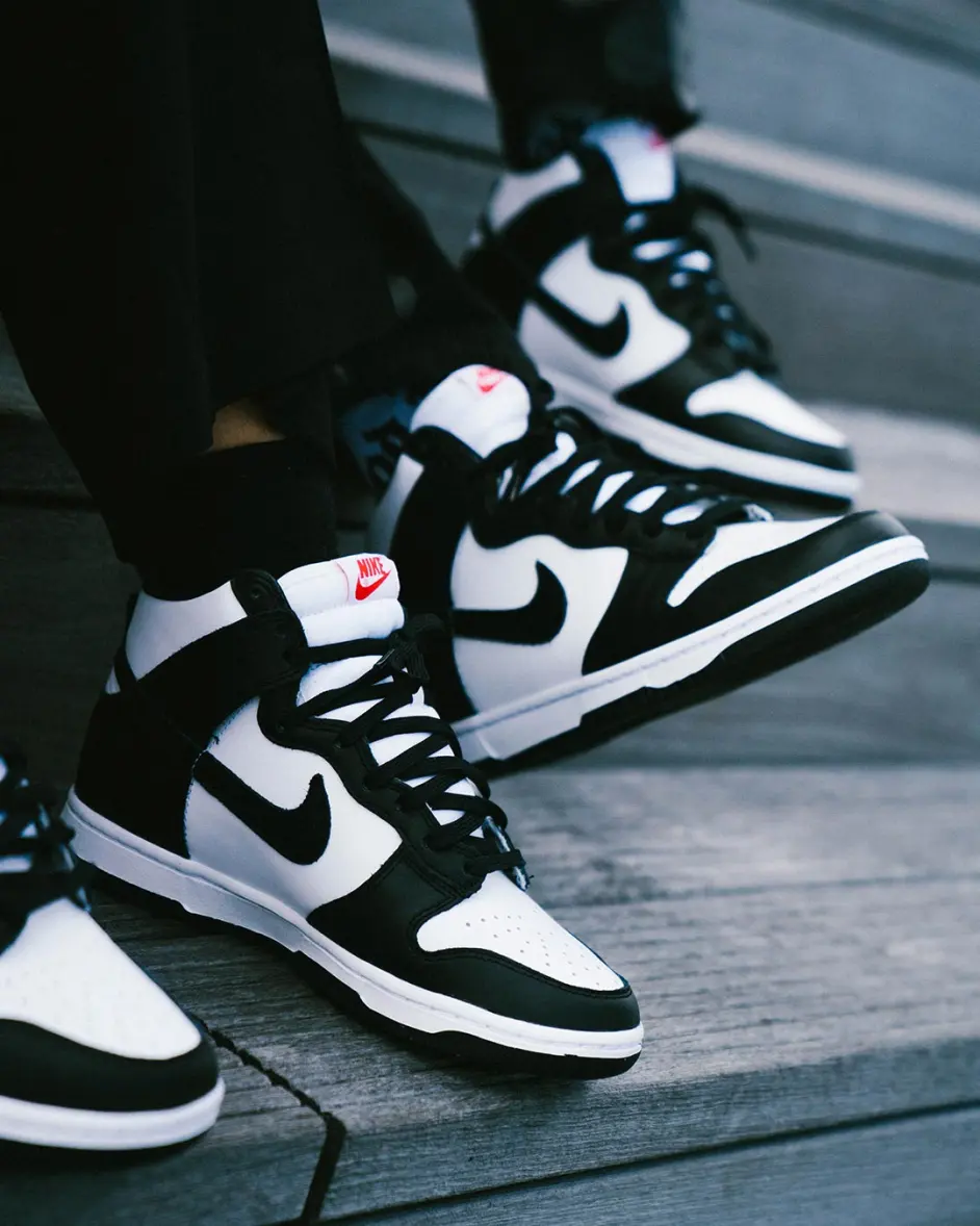 Best Fake Nike Dunk High Panda Sneakers For Sale on bstsneakers.com