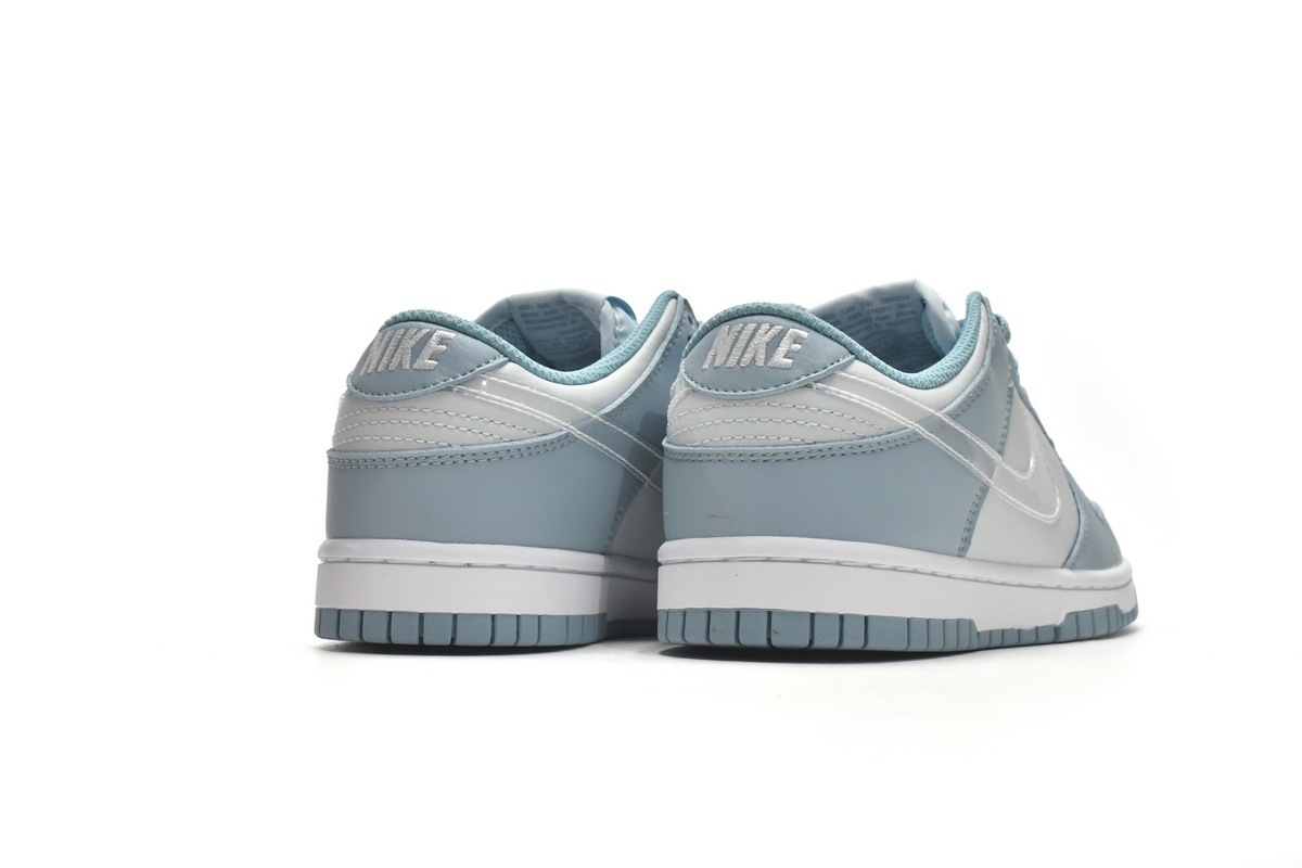 pink nike tekno