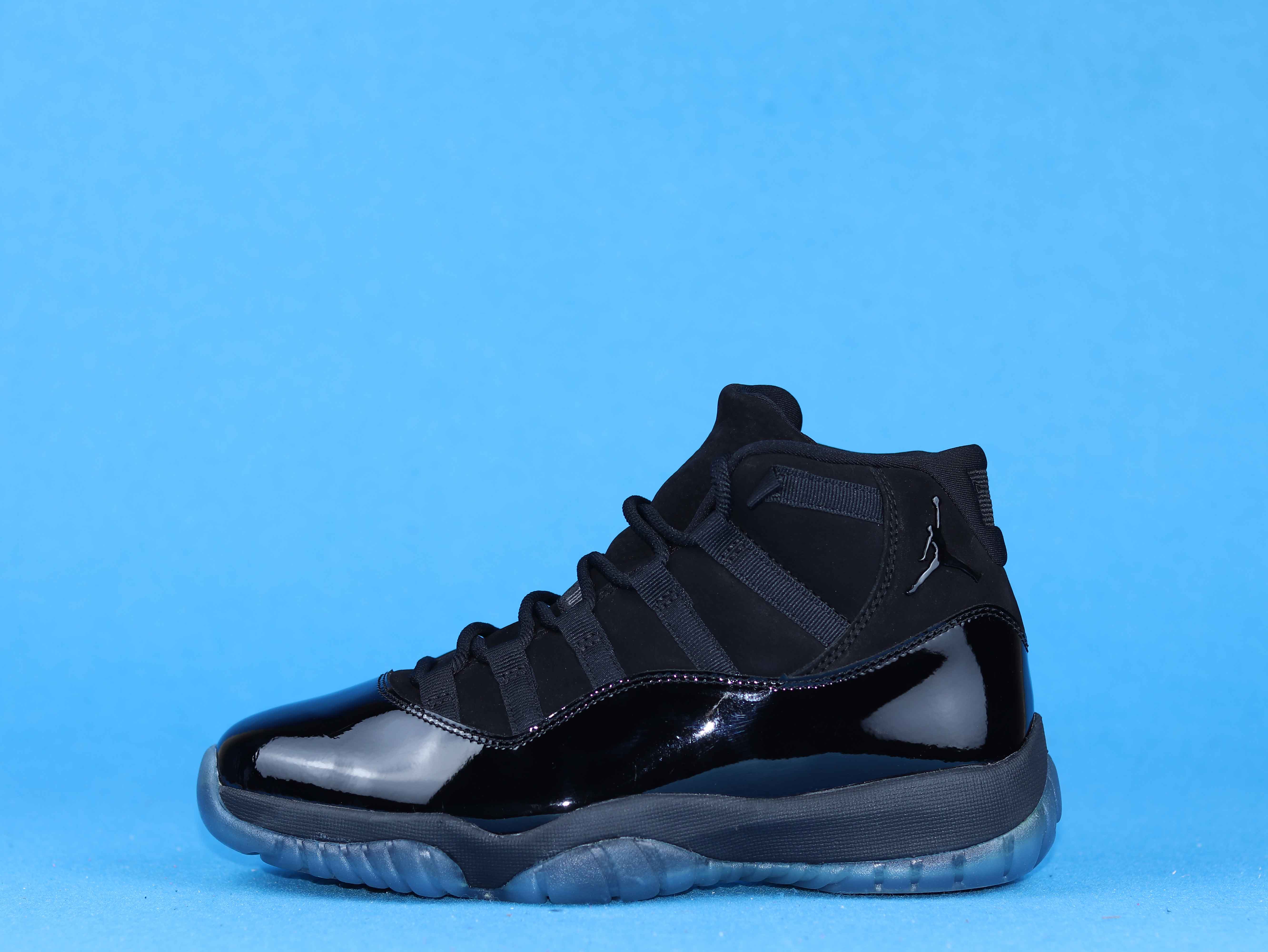 air jordan 11 retro cap and gown