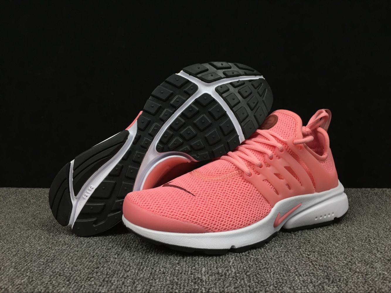 nike air mesh trainers